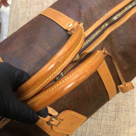 ETRO Milano Red Paisley Boston Weekend Bag With Carry Strap 50 cm - Picture 11 of 17